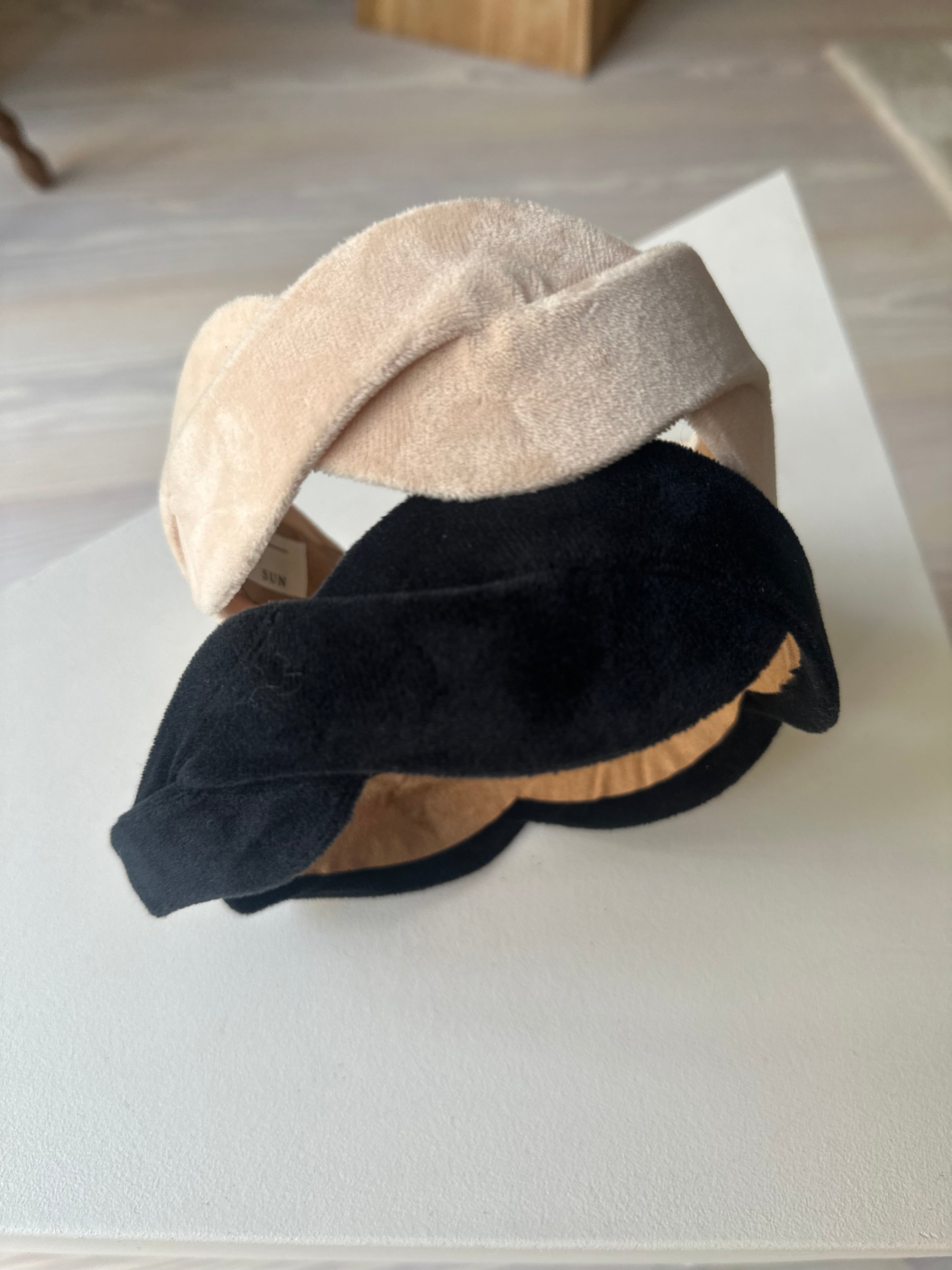 Scalloped Beige Velvet Headband - Luxurious Elegance for Every Day