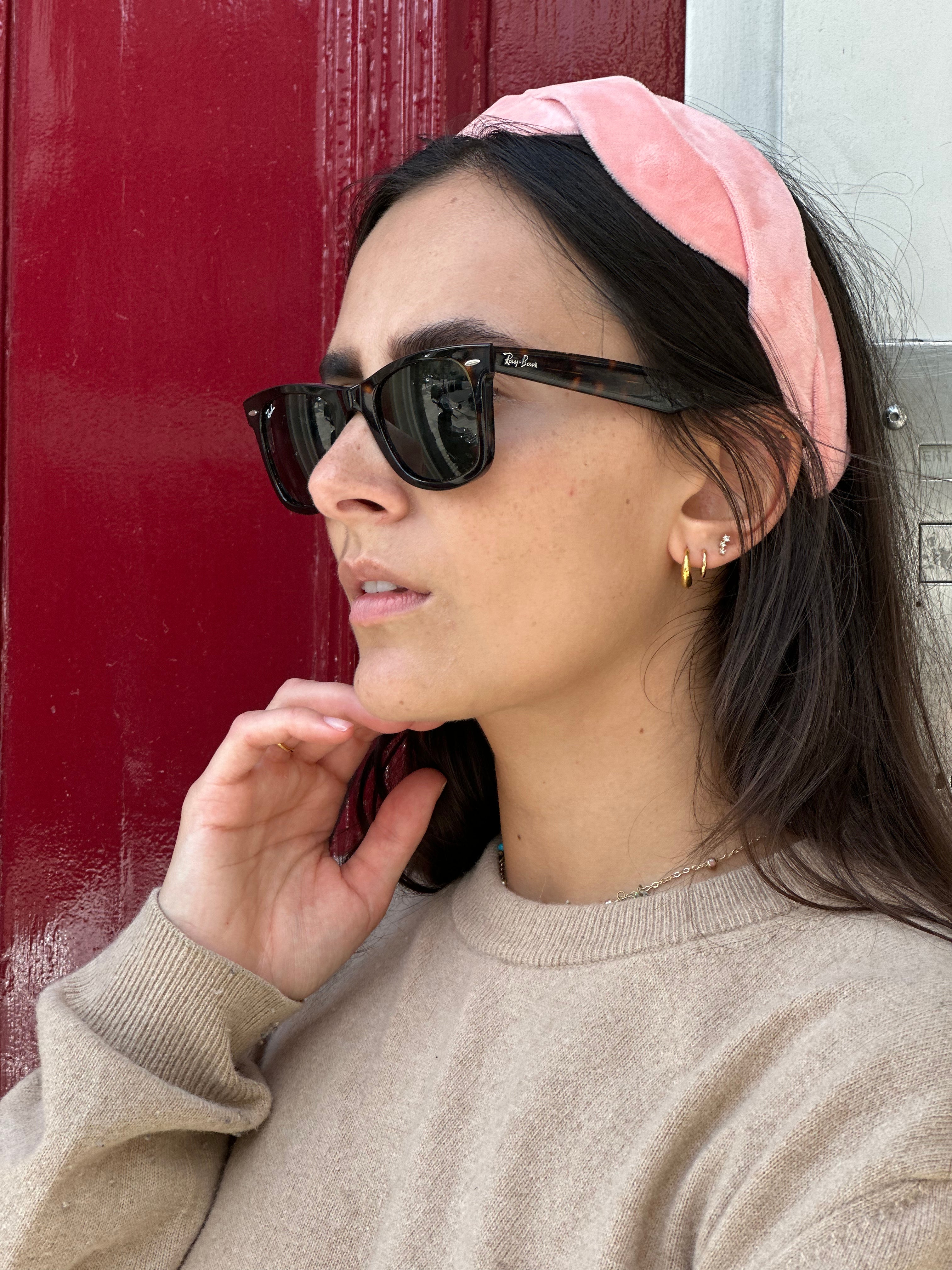 Scalloped Pink Velvet Headband - Luxurious Elegance for Every Day