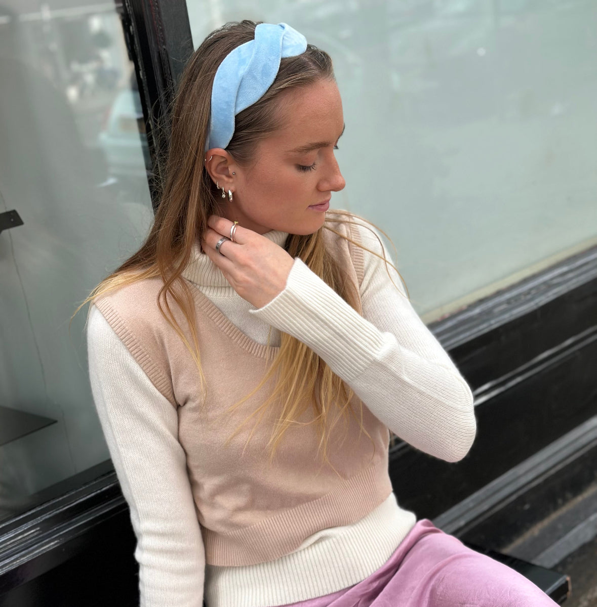 Scalloped Blue Velvet Headband - Luxurious Elegance for Every Day