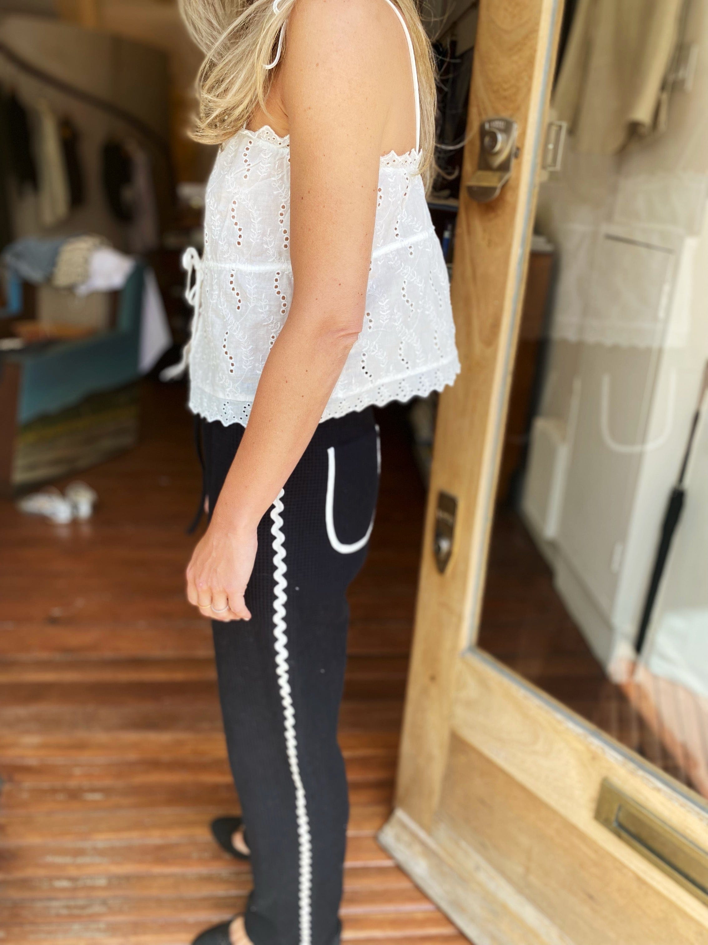 White Capri set top and shorts M\L - Born In The Sun