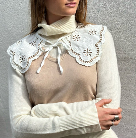 White Peter Pan Shape Cotton Collar Born in the Sun