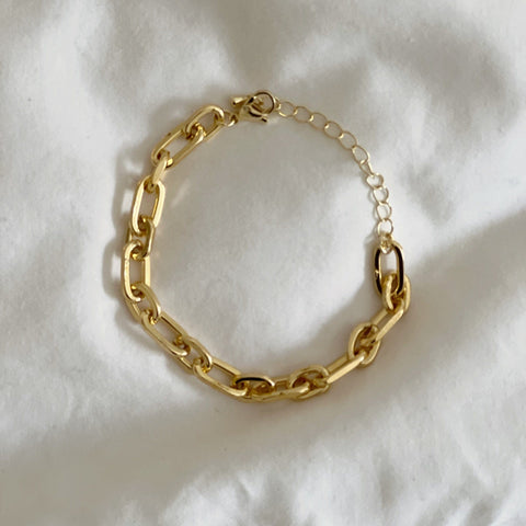 Gold chain bracelet - Born In The Sun
